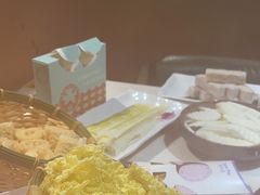 -喃喃椰·糟粕醋·椰子鸡火锅(七堡花园店)