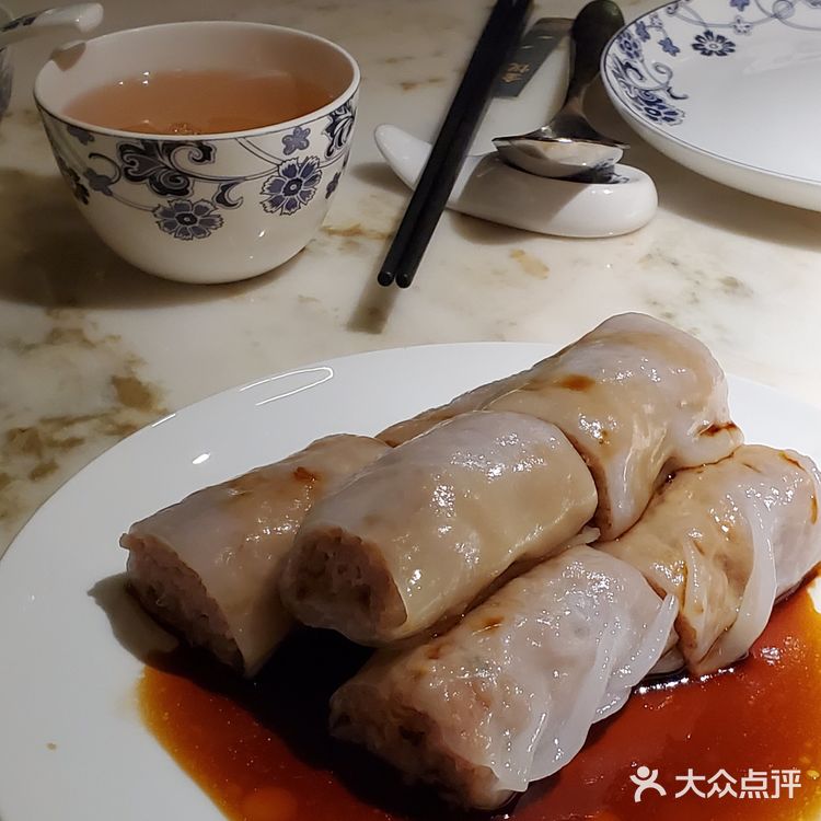 这家店吃起来也没看起来那么贵嘛~好吃!大力推荐!