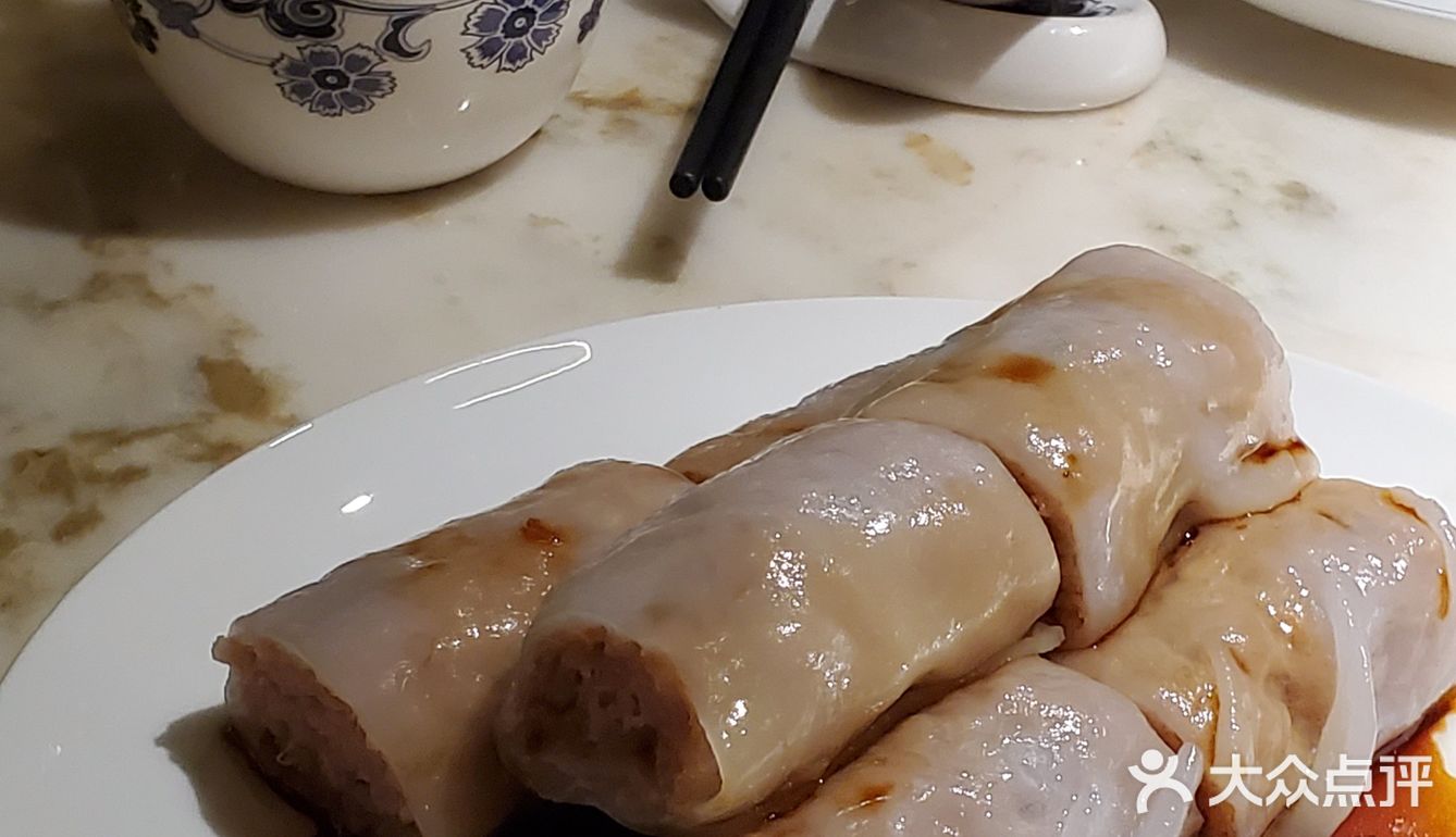 这家店吃起来也没看起来那么贵嘛~好吃！大力推荐！