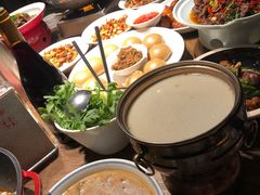 -爱碗亭·鲜炒湖南菜(壹城中心店)