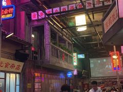 等位区-文和友老长沙龙虾馆(化龙池店)