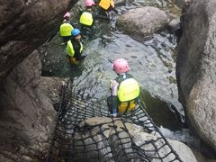 -安吉龙王山峡谷漂流