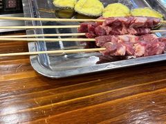 -哈尔滨小酒馆·鲜肉现穿自助烧烤(康新花园店)