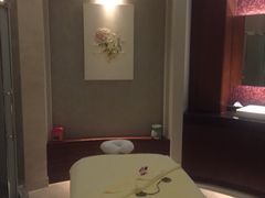 -三亚美高梅度假酒店滺水疗