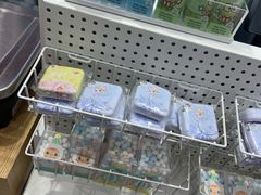 -名创优品(万达广场河东店)