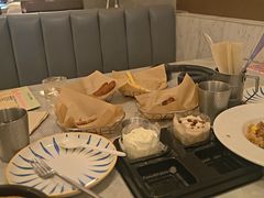 -必胜客(尹山湖歌林公园店)