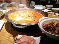 -野山舂·贵州现舂酸汤火锅(鸿通城店)