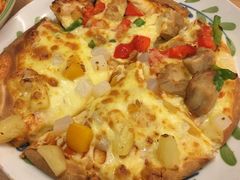 鸡肉水果双拼披萨-萨莉亚意式餐厅(上下九店)
