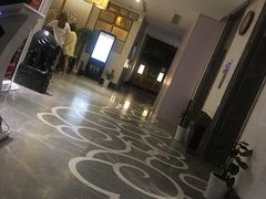 -新盈光·云会所(百丈东路店)