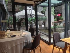 -渝半城经典川粤菜(重庆天地店)