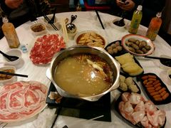 -鲜入围煮花胶鸡海鲜火锅