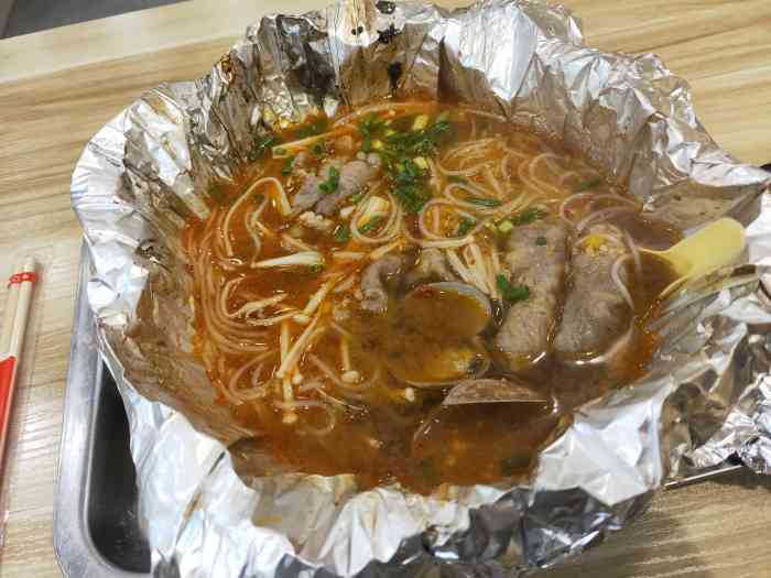 点的墨鱼丸花甲粉味道还是很好的蒜香锡纸花甲花甲很新鲜粉丝汤很多也