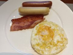 -月色西餐厅·海鲜刺身·烧烤(科学城保利郡雅酒店)