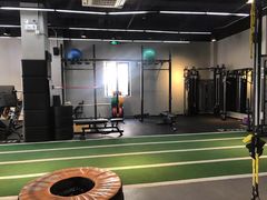 -Freedom Fitness私教健身俱乐部(徐虹北路店)