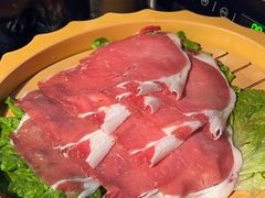 -老牌坊云南鱼豆花火锅(哈西万达店)