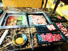 -牛里牛气· 榴莲海鲜鲜牛肉自助火锅·烤肉(横岗店)