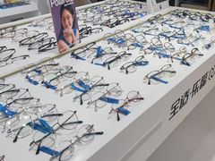 -诺柯视眼镜-蔡司依视路官方工厂店(淞南一店)
