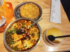 -柳州肥姨妈大骨螺蛳粉(沙河店)