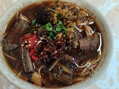 -铭记嘎洒生态鳝鱼(迎春街店)