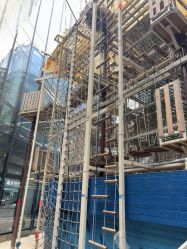 -PIPIKINGDOM皮皮王国欢乐号(欢乐海岸购物中心店)