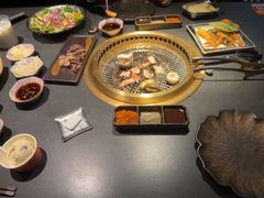 -铭牛烧肉·和牛海鲜自助(高新月牙湖店)