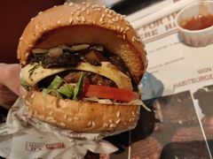 -The Habit Burger Grill 哈比特汉堡(复兴soho店)