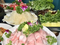 -贵府酸汤牛肉火锅·贵州老字号(飞山街店)