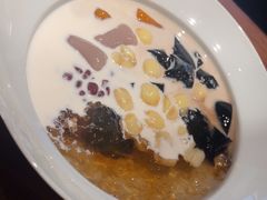-RUXU入续糖水铺与包(卓悦中心店)