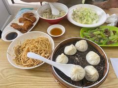 -珊珊小笼馆(仙霞路店)