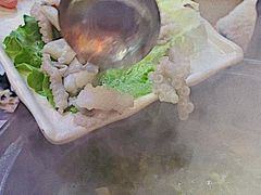 -鲜入围煮花胶鸡海鲜火锅