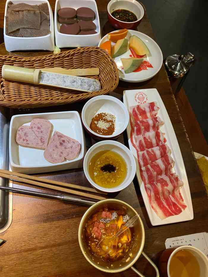 巴邑火锅(钱王财富中心店)-"送洁宝去学校,就顺便临安城区吃个午饭,某