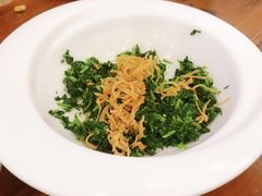 -侬佳蒸菜馆(听潮店)
