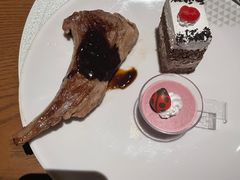 -东方明珠·空中旋转餐厅
