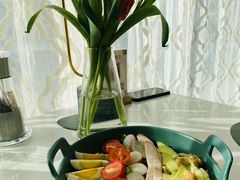普罗旺斯彩虹伯考沙拉-ins森林童话餐厅coffee&bistro