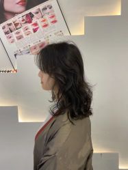 -妞妞麻吉美发沙龙