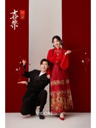 -雪中彩影婚纱摄影·微光艺术中心