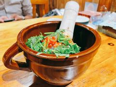 烧椒擂茄子-老滇山寨•云南特色菜•地方菜•民族风情歌舞表演(金碧店)