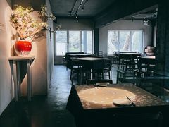 -穹六人间 people 6(岳阳路店)