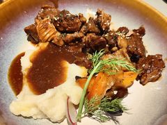 甜不腻金瓜酱照烧谷饲牛肋条-幸薈飯堂