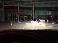 -北医三院门诊部-地上停车场