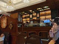 -秘密旅行Bonjour(黑金冠 江南西店)