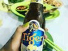 -明记烧鱼美味店