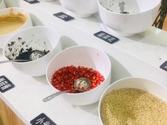 -逸山伍自转小火锅(纺织品店)