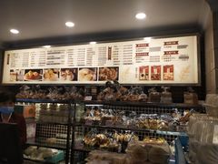 面包甜点陈列柜-国际饭店·帆声西饼屋(黄河路店)