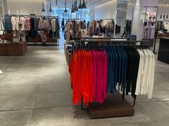 -URBAN REVIVO(西安Momopark店)