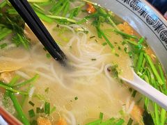 蒙自过桥米线-南蛮子(进贤路店)