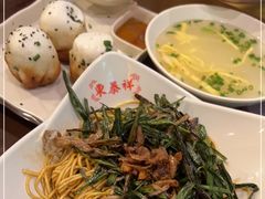 -东泰祥生煎馆(陕西南路店)