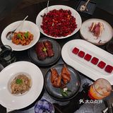 坐拥上海外滩270度夜景的高颜值餐厅🍴