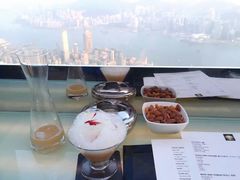 -OZONE 顶楼酒吧(香港丽思卡尔顿酒店)