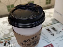 丝袜奶茶-香港十三座(宝山万达店)